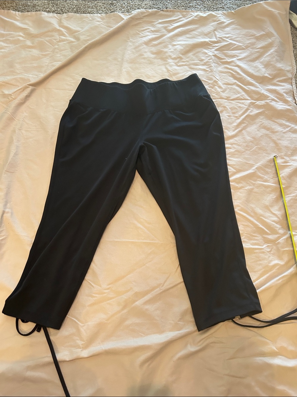 Livi Active Black Capri Track Pants with Tie Hem size 18/20